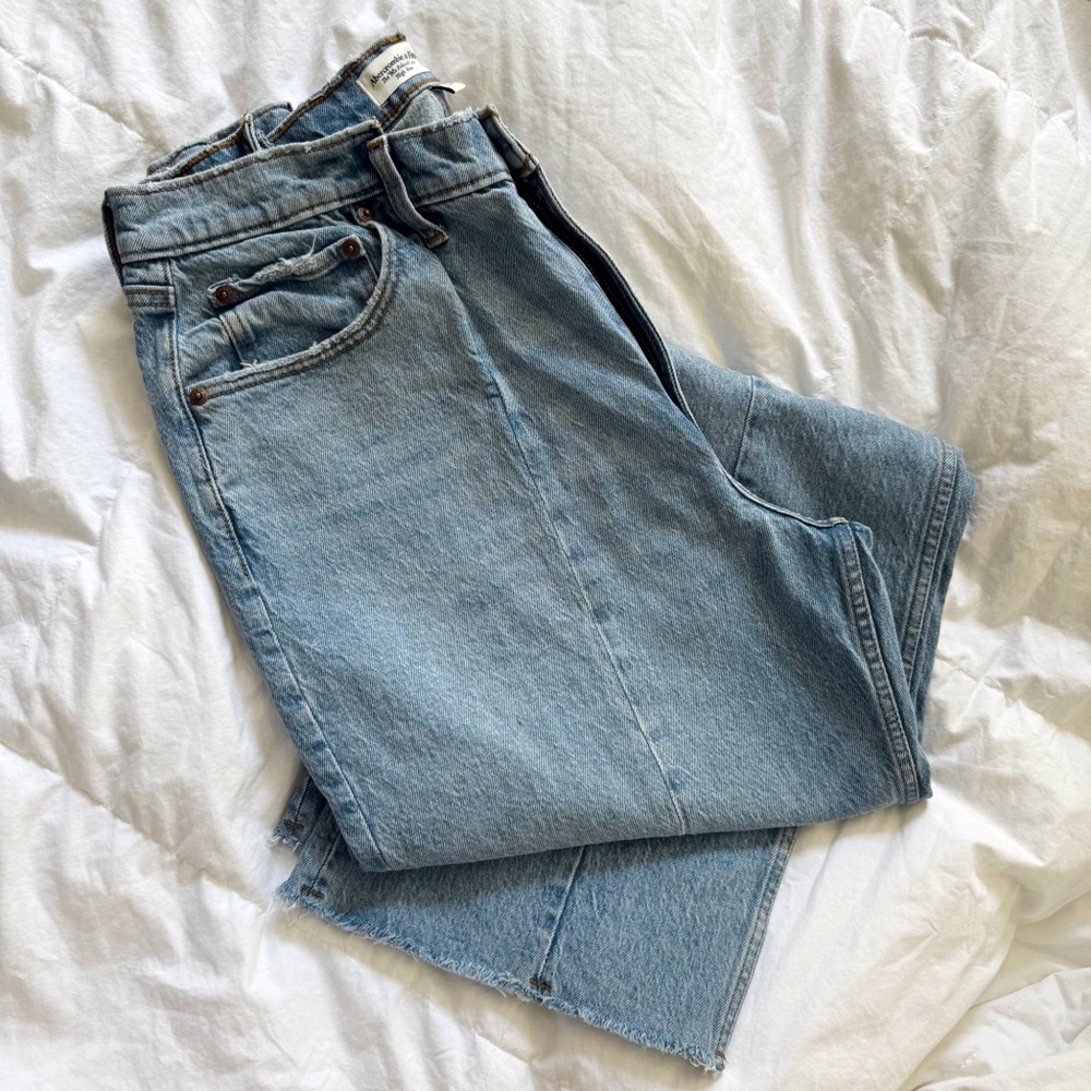 Abercrombie & fitch 90’s Relaxed Jean